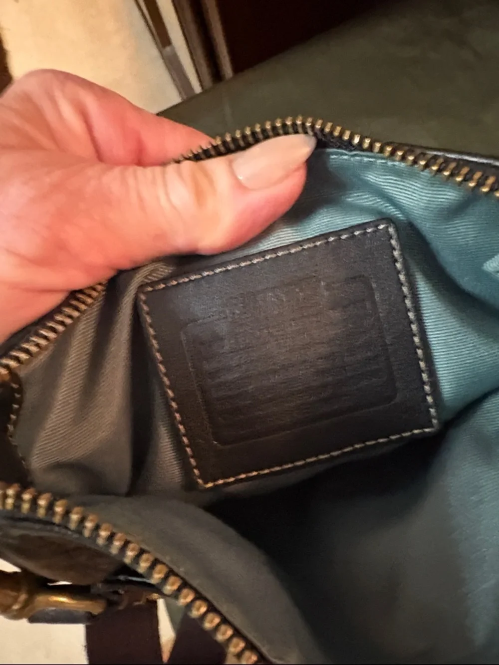 Vintage Coach small leather crossbody messenger bag late 90’s